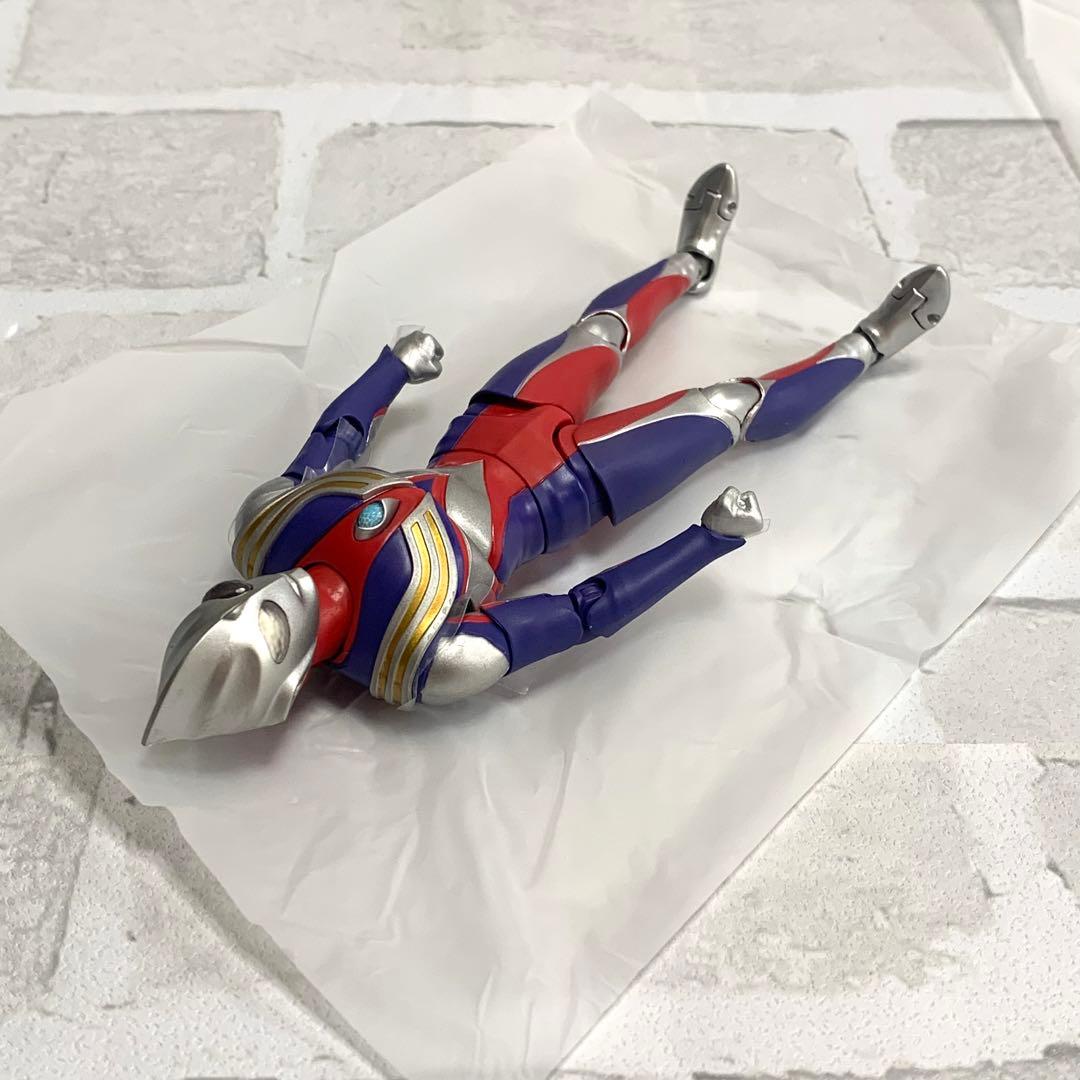 【極美品】S.H.Figuarts 真骨彫製法 ウルトラマンティガ マルチタイプ