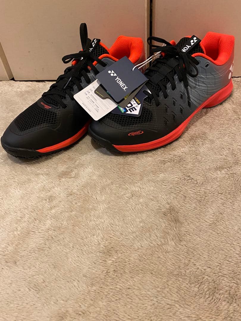 美品YONEX エアラスダッシュ4ワイド テニスシューズ ブラック 25.5 黒