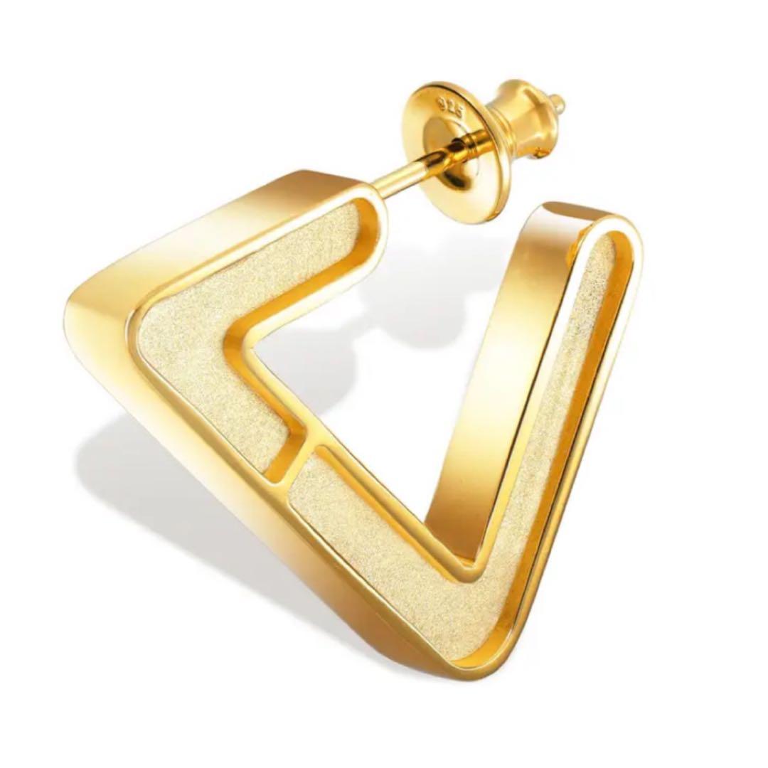 JJCAREERING TRIANGLEトライアングル ピアス シルバー