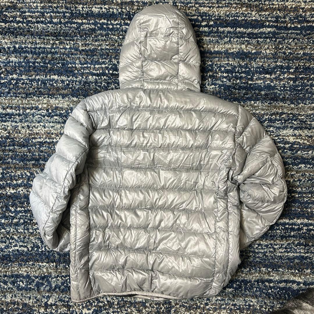 XLサイズ｜olduniqlo｜ダウンジャケット｜光沢シルバーグレー｜人気