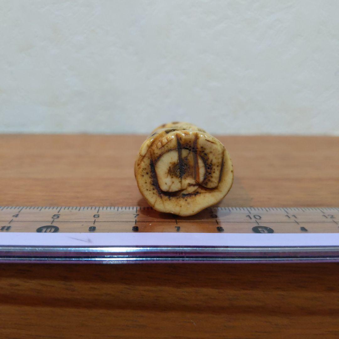 時代提物 根付 天然素材【仙人】高さ約4.5cm 横幅約2.5cm