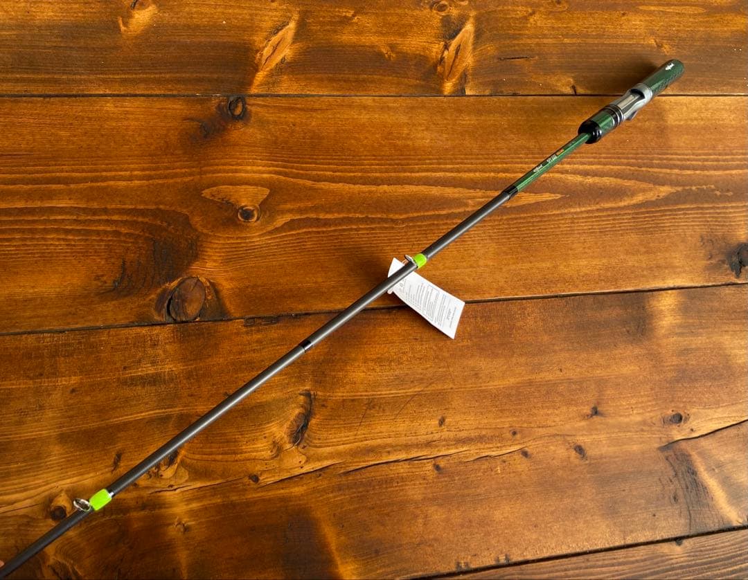 超コンパクト　トラウトロッド　5ft6inchベイトロッド グリーン　渓流釣り
