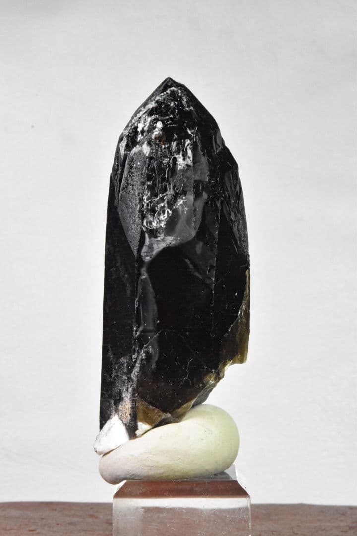 最新産出！ 岐阜県中津川市蛭川田原産 モリオンに近いスモーキークォーツ01