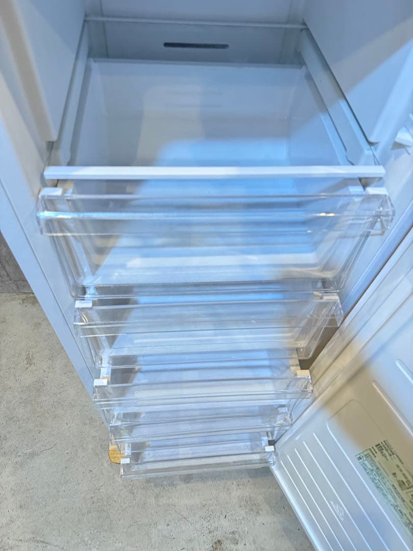 ★名古屋市近郊送料無料！　冷凍庫アイリスオーヤマIUSN-14A-W 2022年