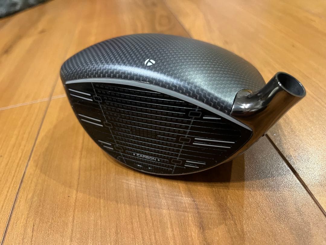 三連休限定！TaylorMadeQI35ドライバー　10.5 新品同様ヘッドのみ