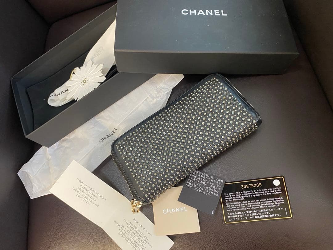 CHANEL 希少 ラインストーン スタッズ 限定ライン 長財布 付属品ほぼ有