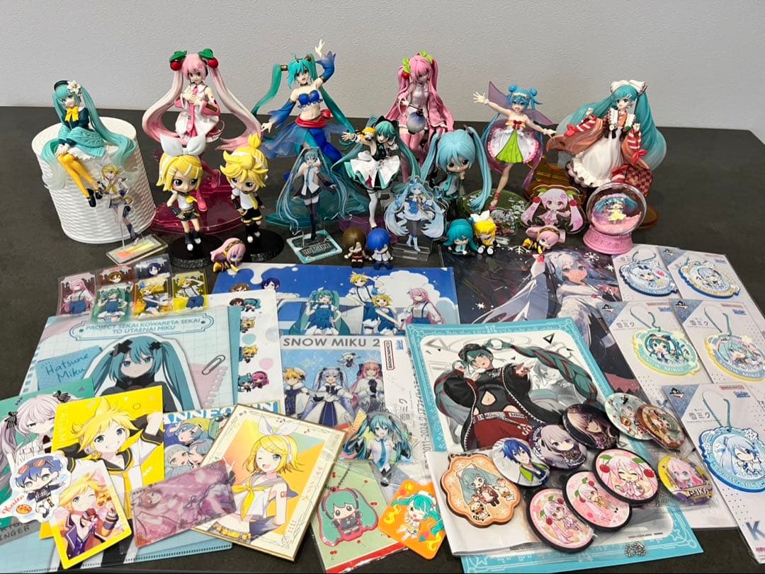 早い者勝ち】 初音ミク・キャラクターグッズセット まとめ売り - メルカリ