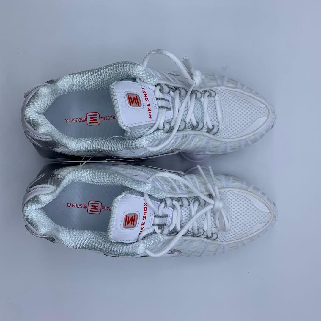 靴 Nike Women's Shox TLWhite and Max Orange