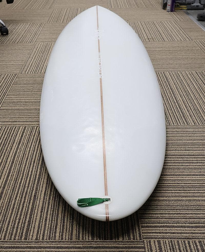 美品 DHD インターセプター サーフボード ミッドレングス 6'8\" FCS2