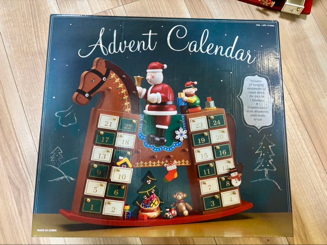 【新品】コストコ　木製アドベントカレンダー サンタと馬