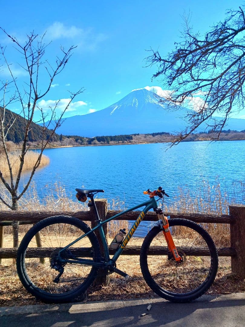 カステリ】Velocissimo WINDSTOPPER【6-15°C】海外M