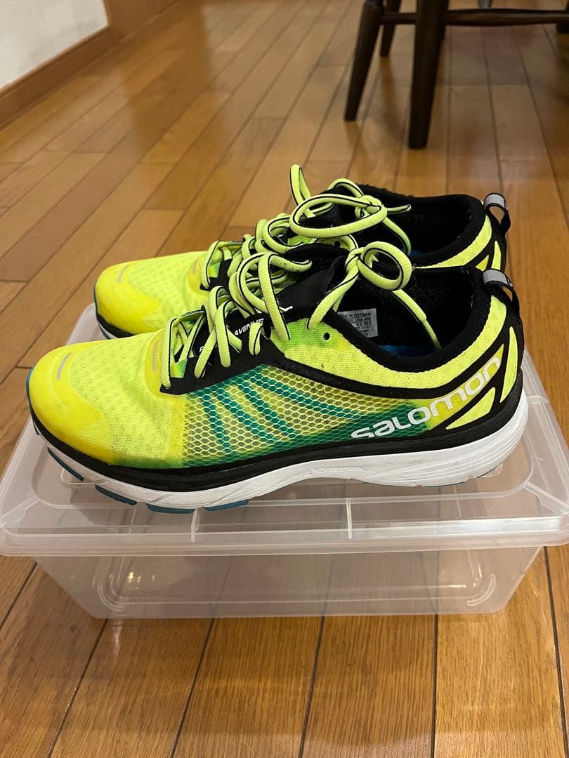 サロモン　Salomonランニングシューズ　イエロー　26.5cm