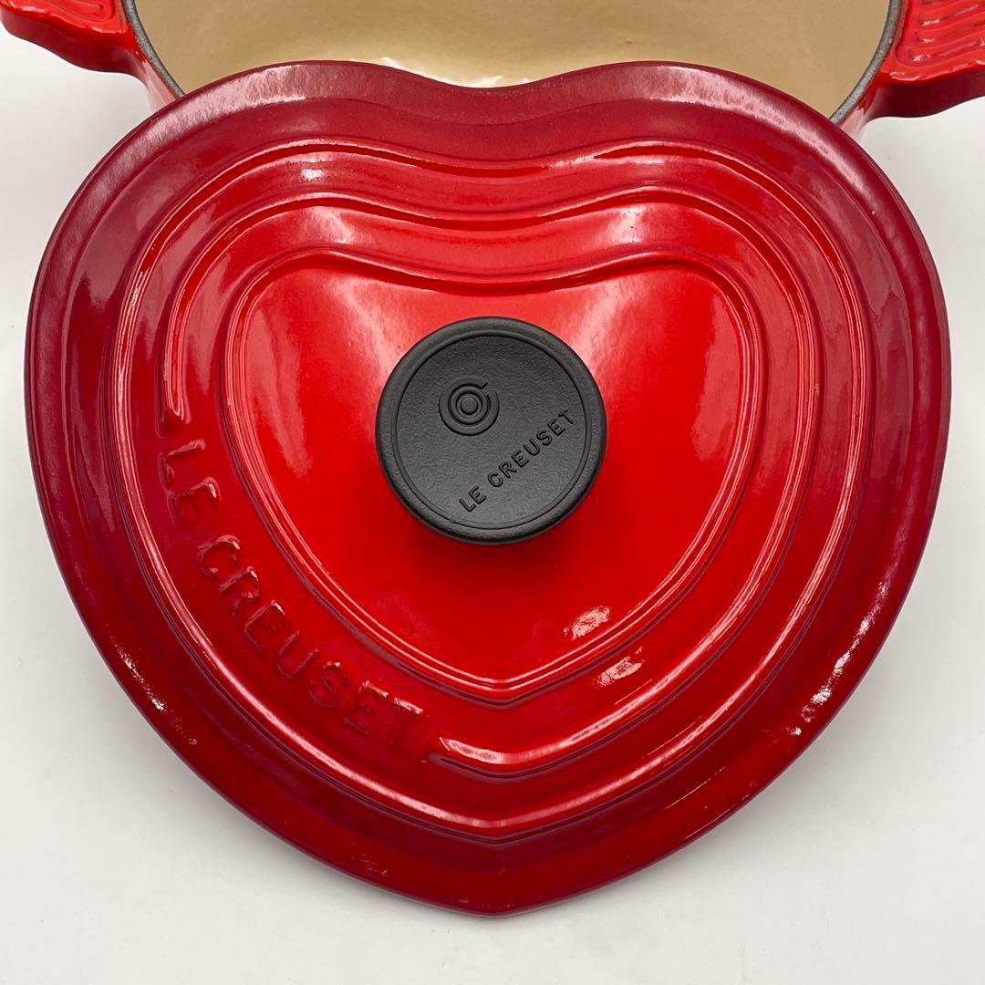 美品　ル・クルーゼ ココット・ダムール ハート型鍋 2.0L チェリーレッド