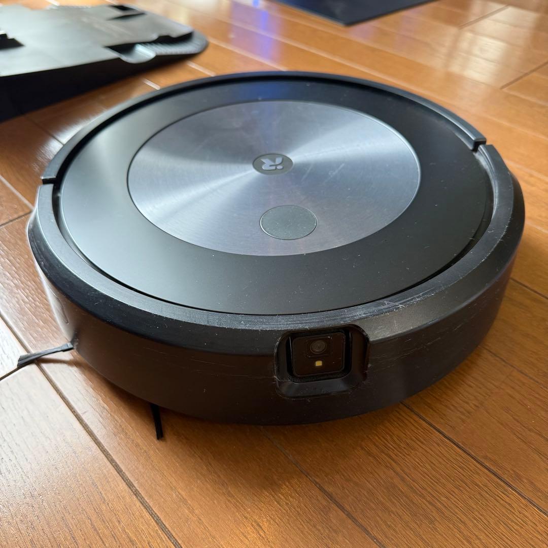 ルンバ j7+ 箱付 消耗品交換済 2022年製 正常動作 - メルカリ