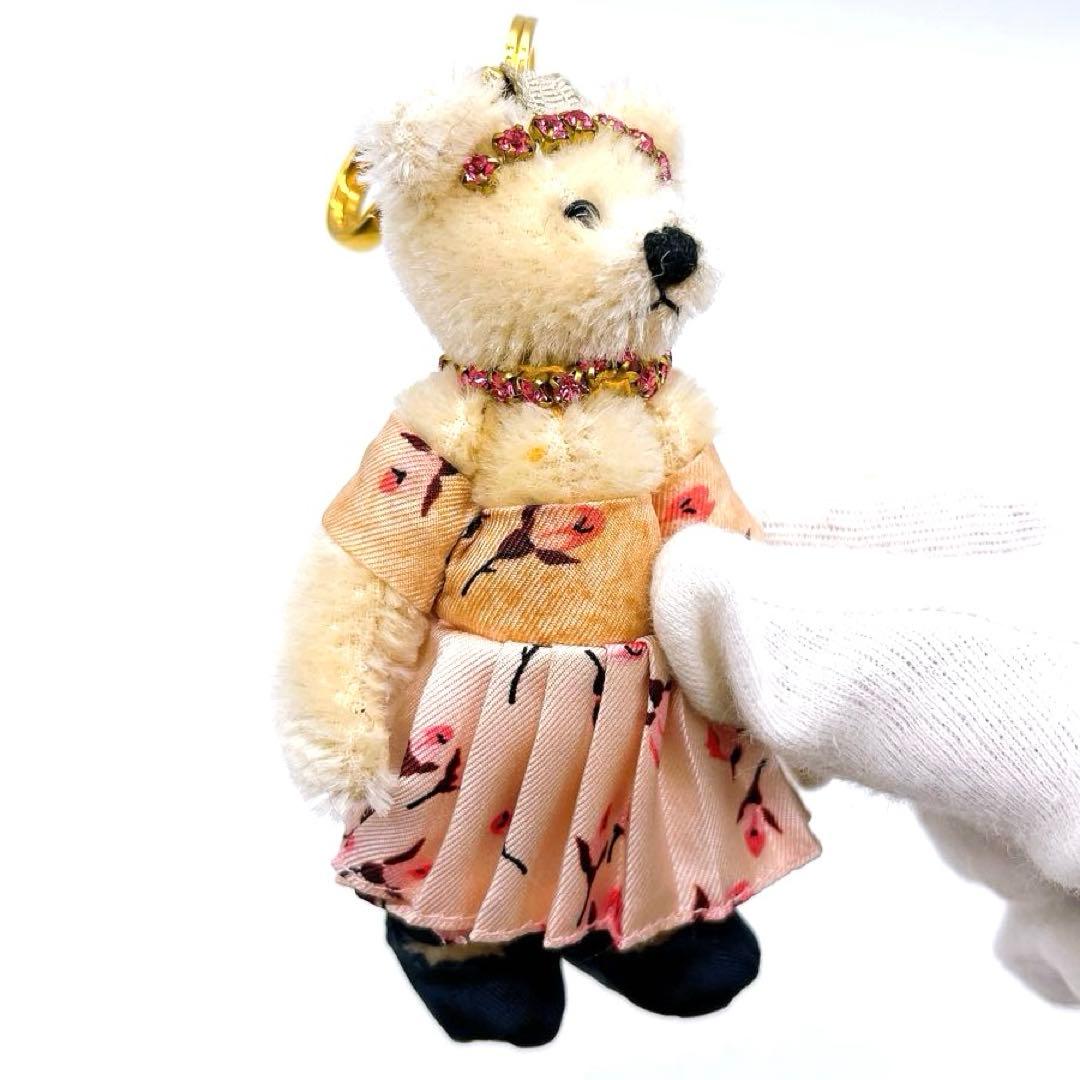 PRADA プラダ テディベア くま キーホルダー 熊 - メルカリ