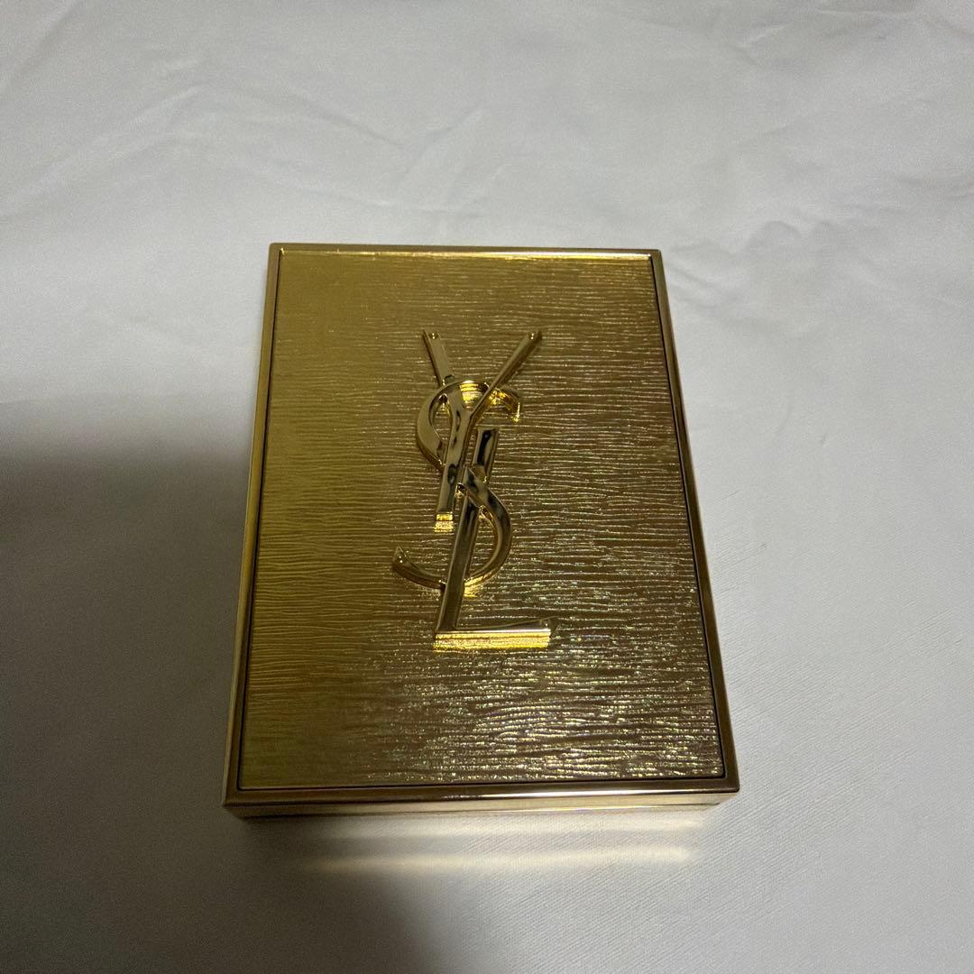 クチュールミニクラッチ 025 YSL イヴサンローラン ホリデー アイシャドウ