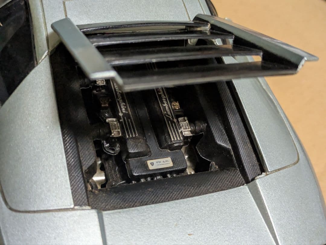 Maisto（マイスト）1/18 ランボルギーニ ムルシエラゴ ミニカー