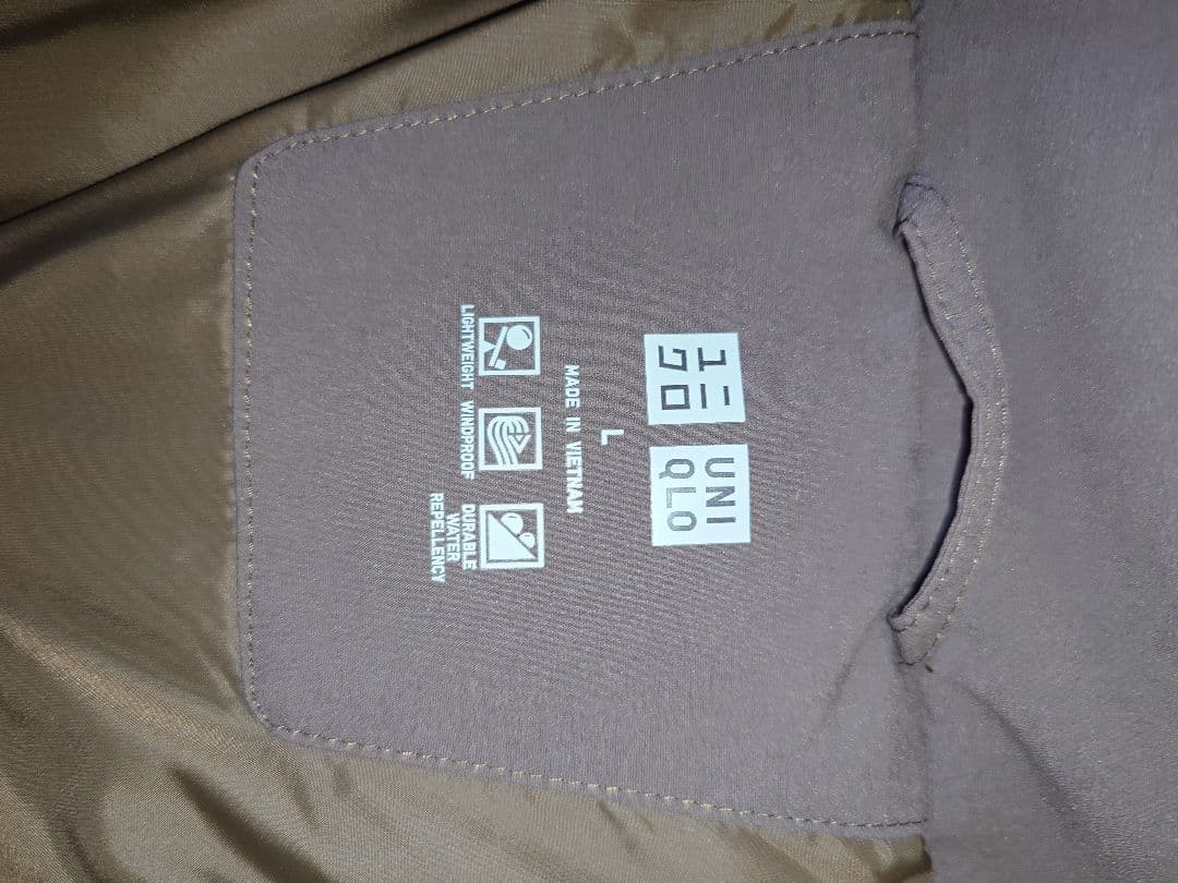 ユニクロ　シームレスダウンジャケット　Lサイズ ダークブラウン