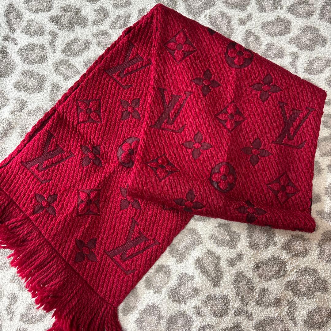 Louis Vuitton レッド マフラー - メルカリ