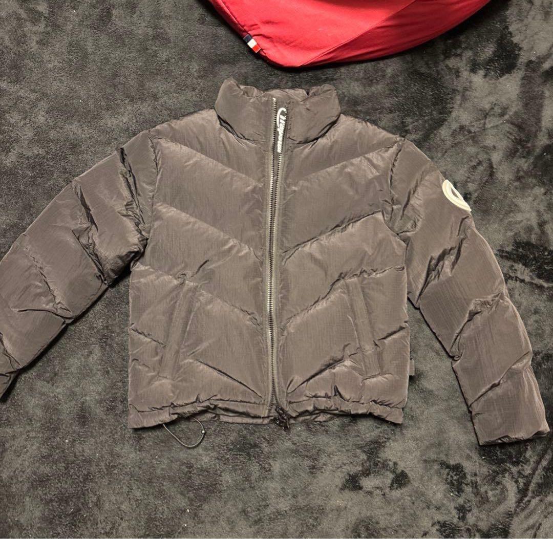 【美品】最安値 トラップスター trapstar ダウン 黒 ブラック