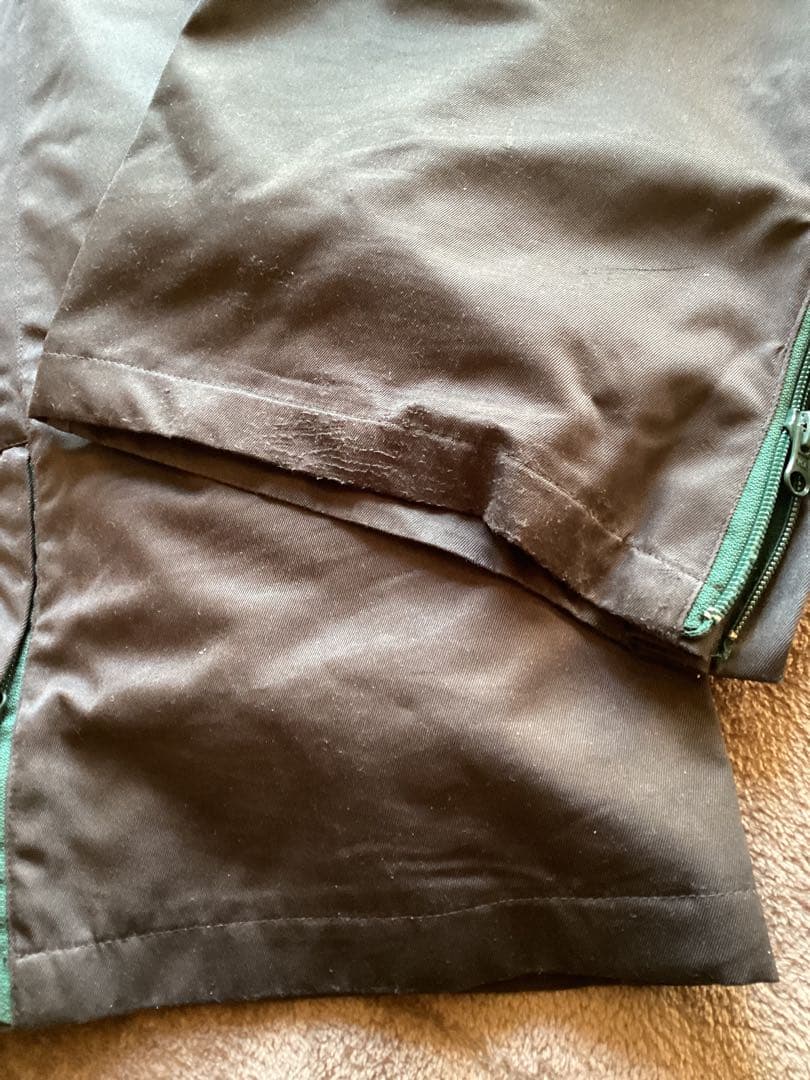 ACTVERSIONメンズＭスノボウェアスキーウェア