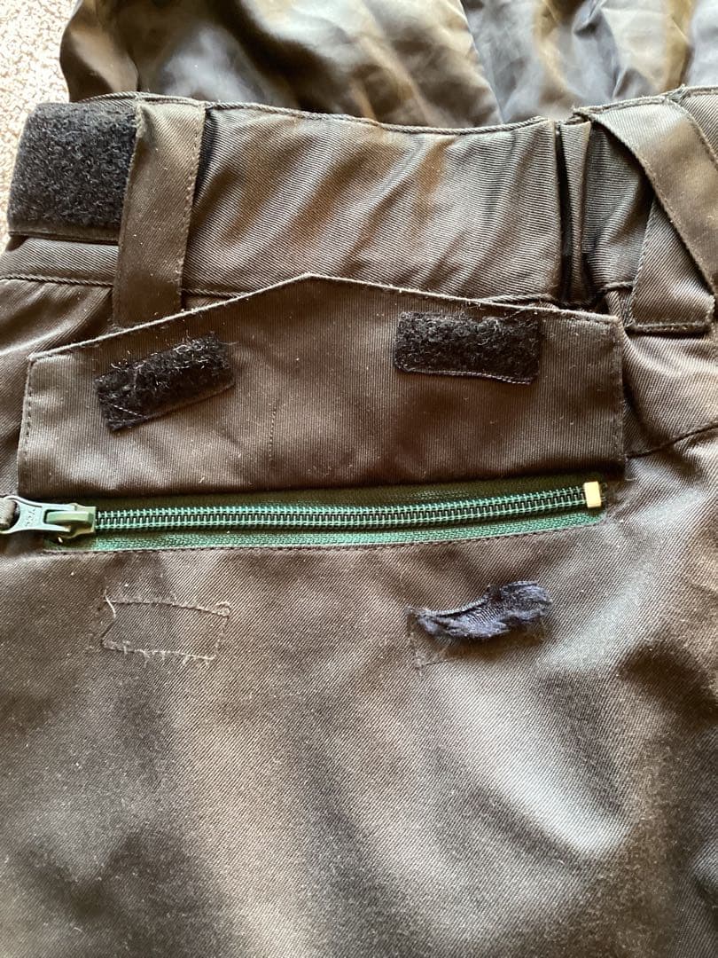 ACTVERSIONメンズＭスノボウェアスキーウェア