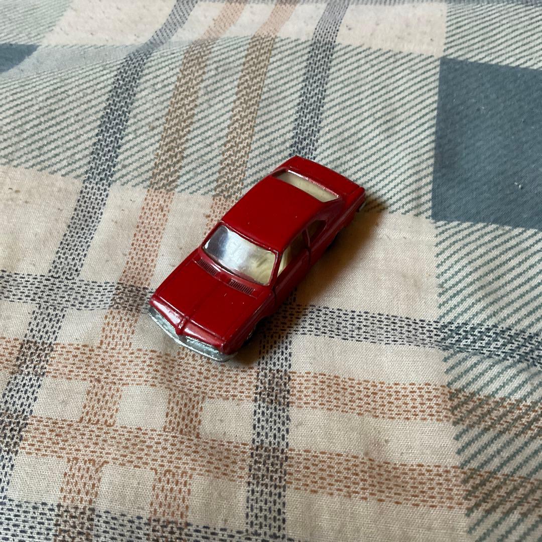 トミカ他　ミニカー14台セット　【バラ売り不可能　昭和レトロ　箱は無い】。