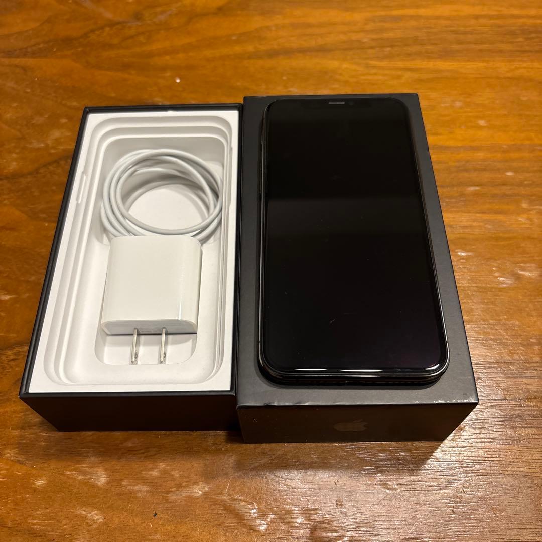 D*n様 【美品】iPhone 11 Pro 64GB 本体　ケースおまけ付き