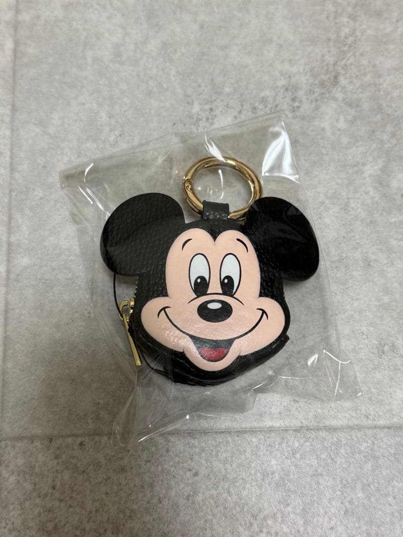 YOIHI ミッキーマウス　バッグチャーム　未開封　新品