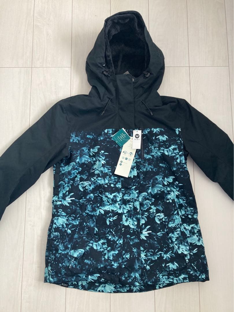 【新品】ロキシー　ジャケット　スノボウェア　M