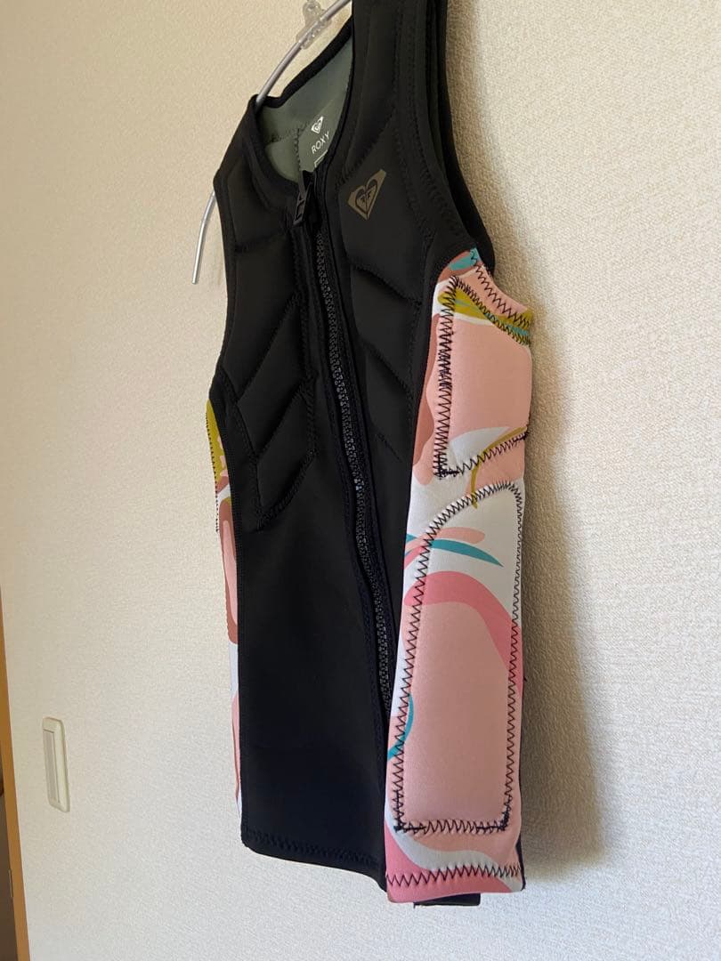 ROXY ノースリーブウェットスーツベストAQUAα Sサイズ