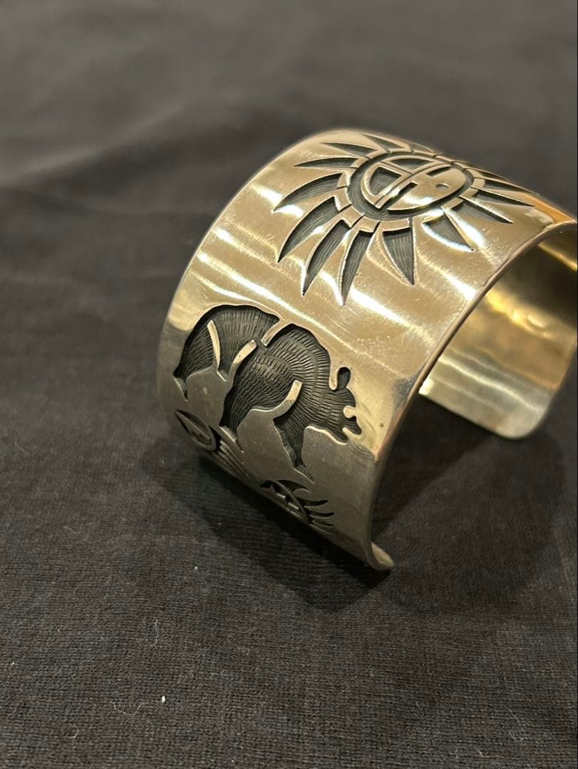 HOPI/ホピ族e Phillips作 オーバーレイ バングル