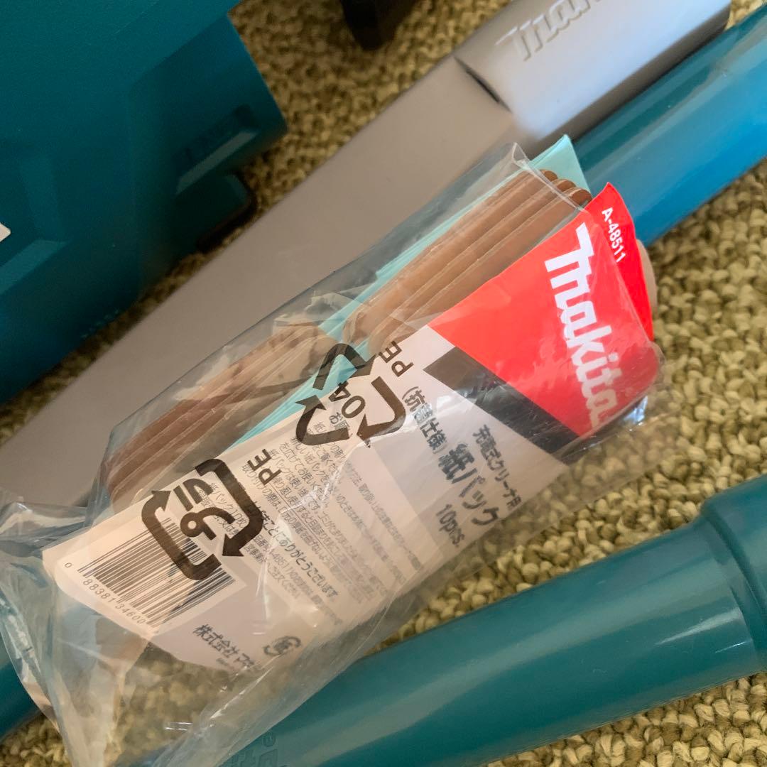 Makita ハンディクリーナー 本体 交換用フィルター付き