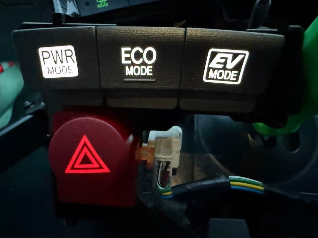 LED打ち替え済 30プリウス 前期 エアコン パワーウィンドー ハザード等色々