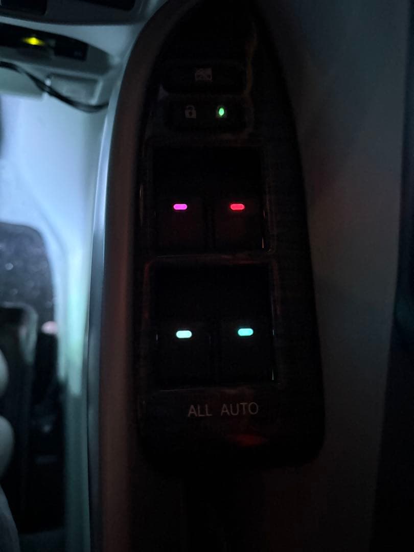 LED打ち替え済 30プリウス 前期 エアコン パワーウィンドー ハザード等色々