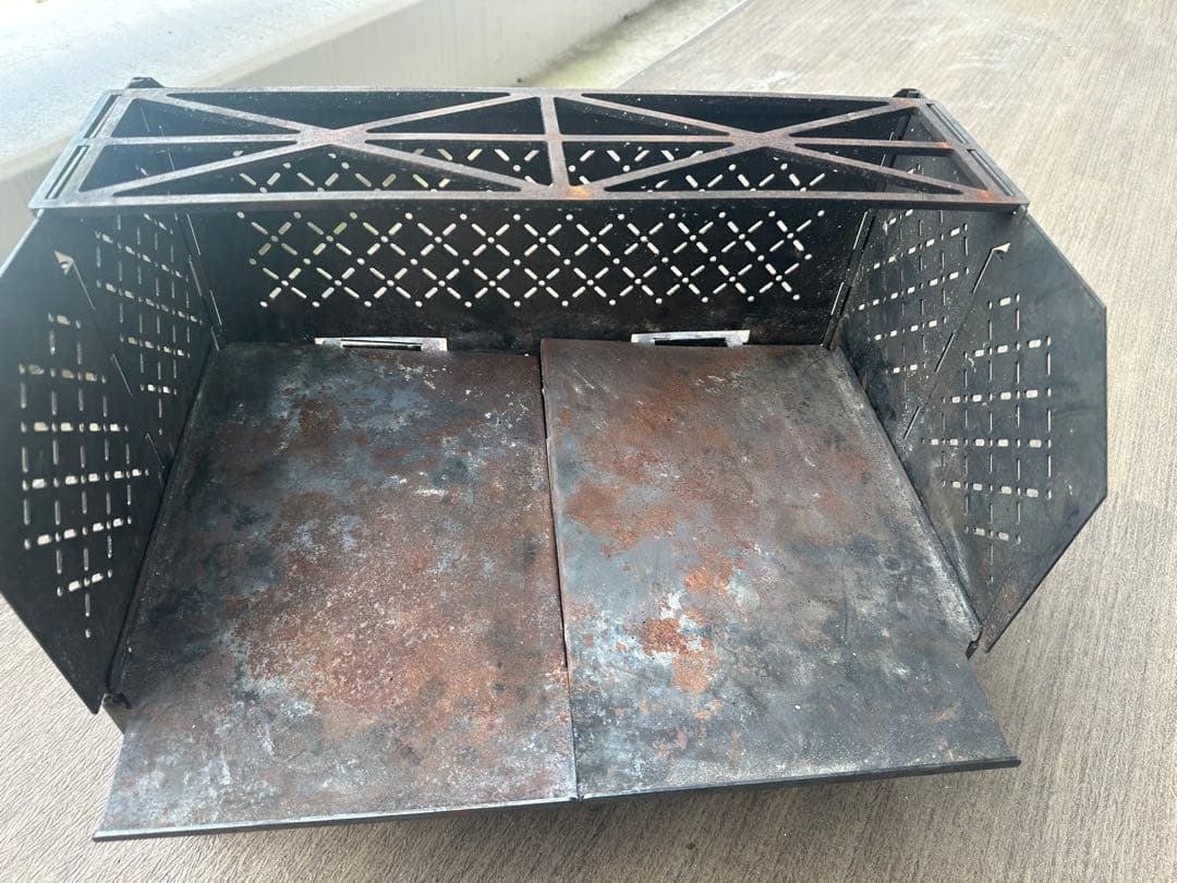 TAKIBI BASE 焚き火台 日日