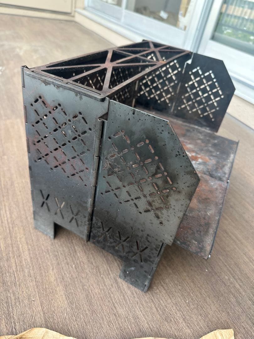 TAKIBI BASE 焚き火台 日日