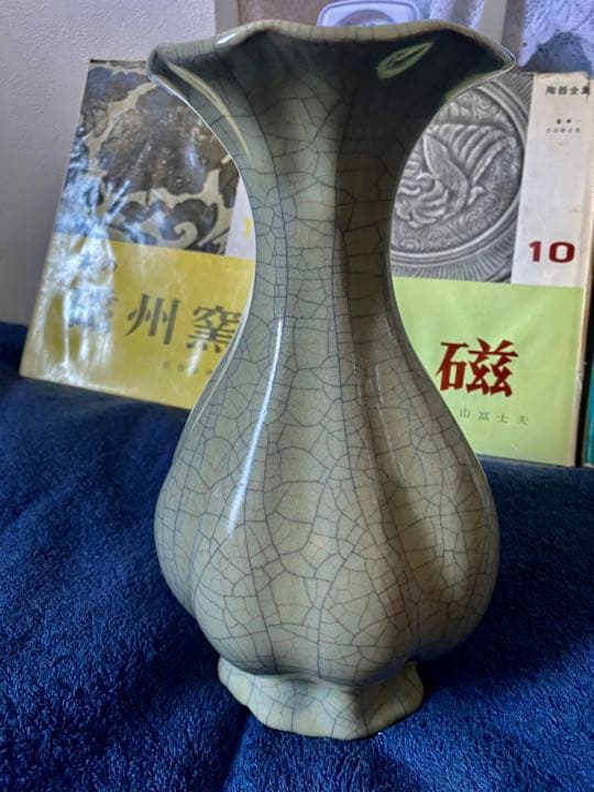 中国古美術品、宋代官窑瓷器、金丝铁线。高约24厘米。 - メルカリ