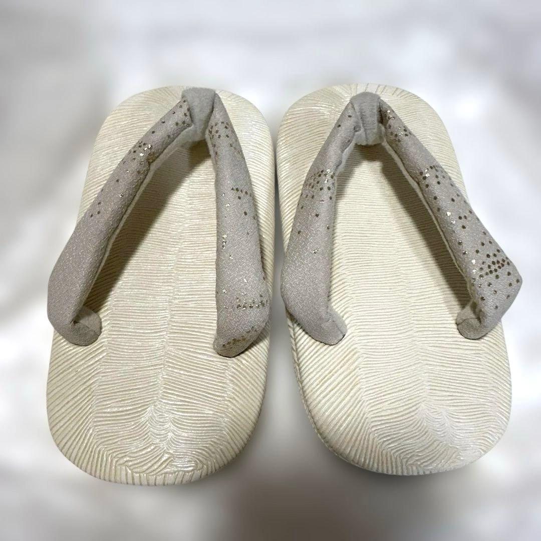 utataneひよこ商店七五三３歳用被布コートセット男の子ベージュ金彩×松文様