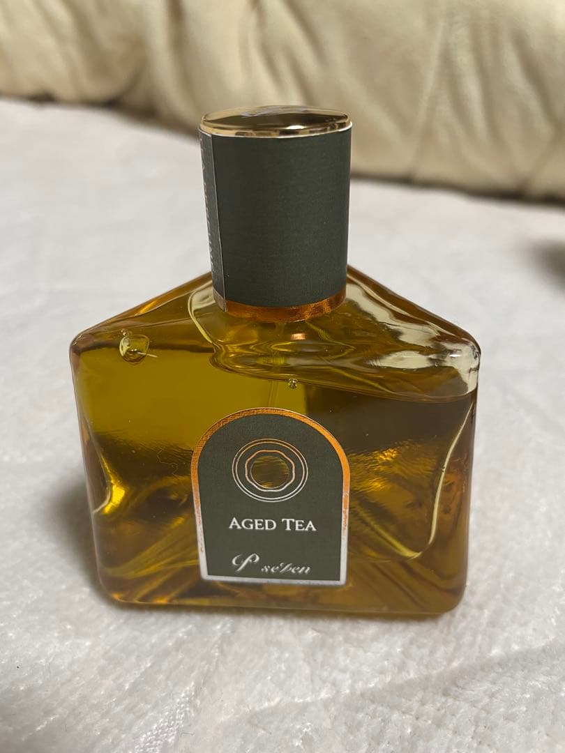 P Seven AGED TEA（暗香）オールドパルファン香水　DAYLILY