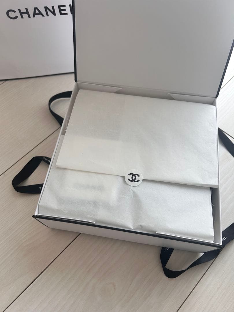 CHANEL LA CRÈME MAIN & リップクリーム&ミラー セット