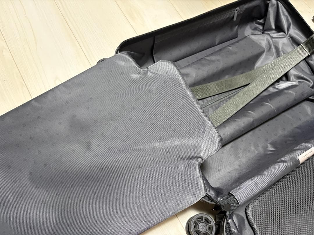 RIMOWA リモワ Essential Cabin S マットブラック