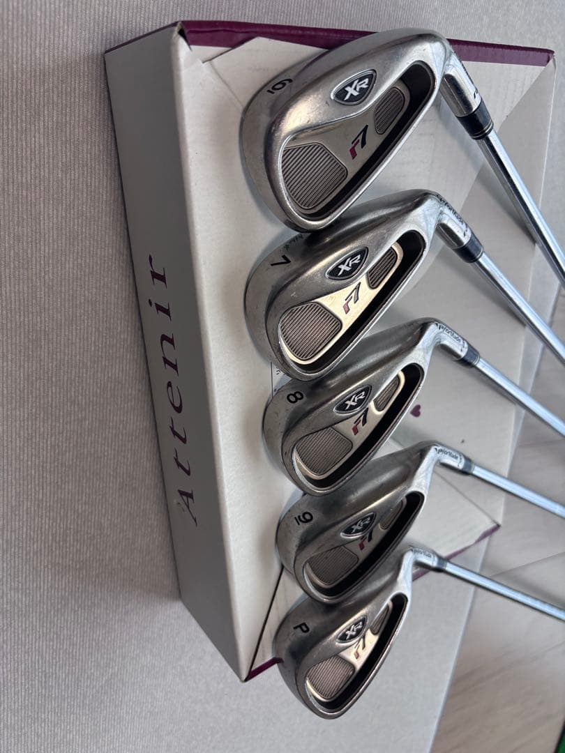 大安売り】Taylor Made アイアン5本セット: R7 XR