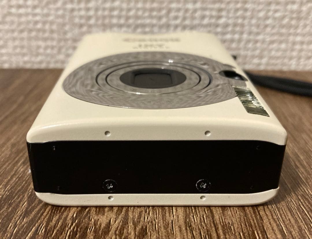 Canon IXY DIGITAL 20 IS アイボリー（ホワイト）