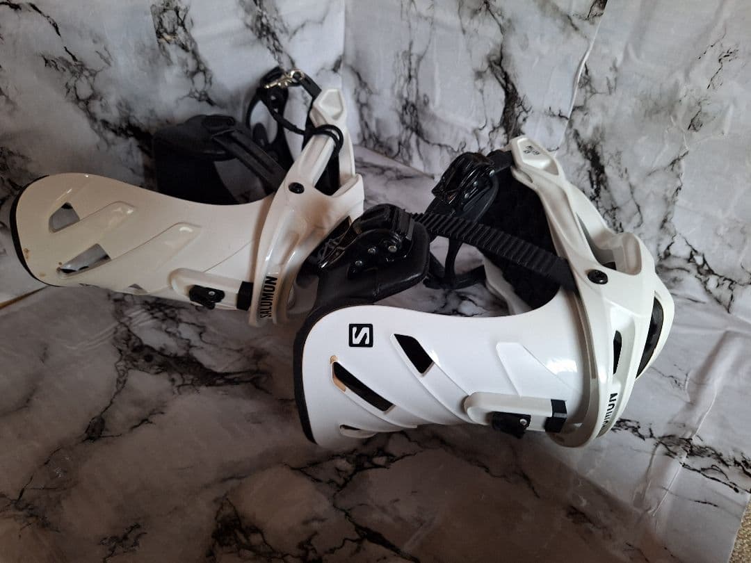 SALOMON サロモン　リズム　スノーボードビンディング