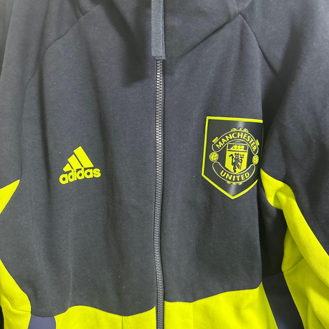 adidas マンチェスター・ユナイテッド フード付きジャケット size L