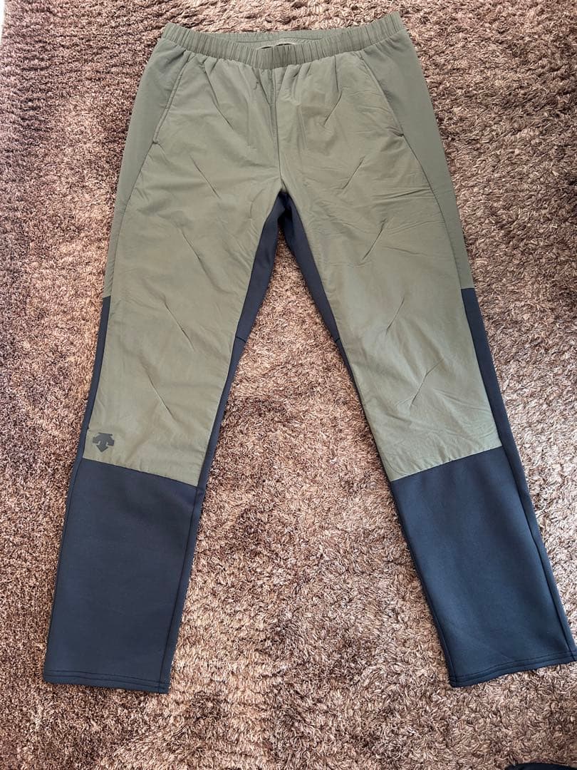 値下　デサント　アウトドア用　オリーブグリーン上下セット　 Oサイズ