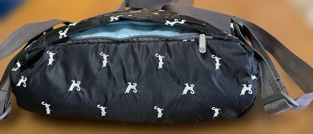 【新品】LeSportsac バックパック　猫刺繍