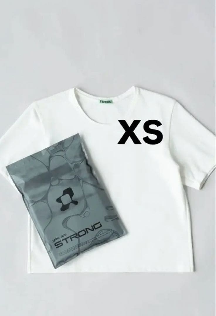 STRONG pack tee ホワイト Tシャツ XS STRONG PACK TEE SHORT (WHITE