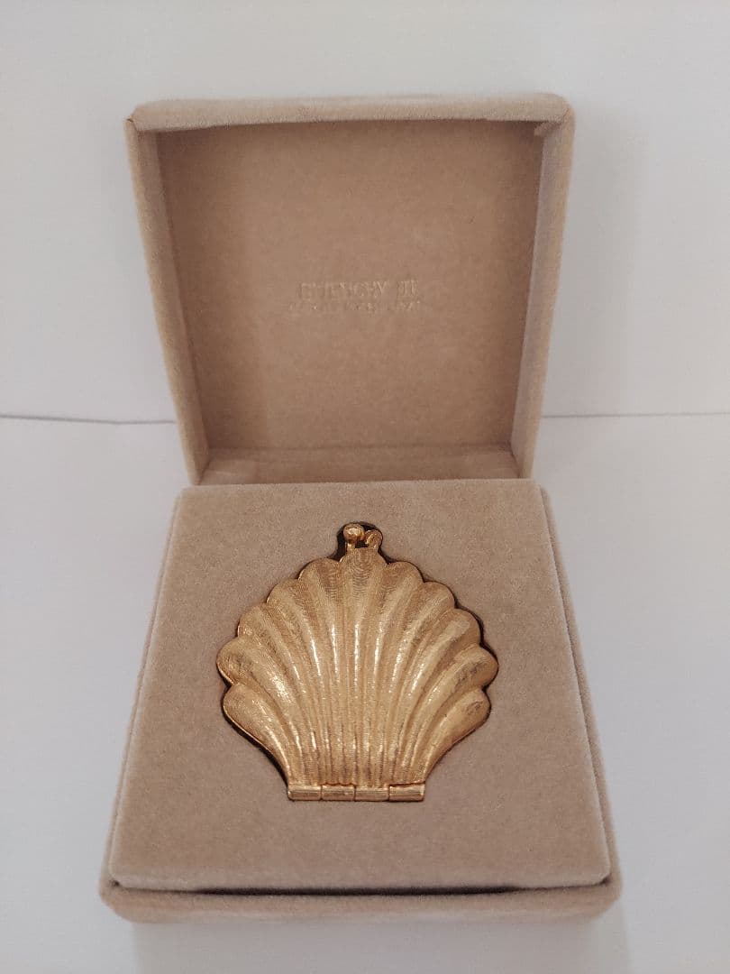 メダル純銀2015年 ヤギ 四つ葉のクローバー